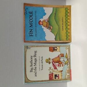 Scholastic Tomie dePaola Paperback Book Set of 2 Used Fiction Books
